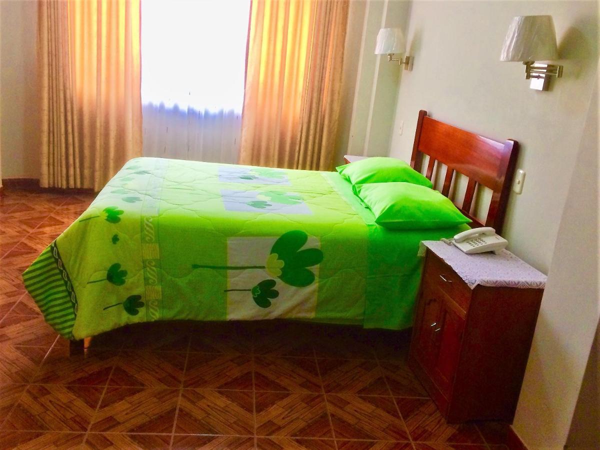 Hostal Residencial Lino Уарас Экстерьер фото